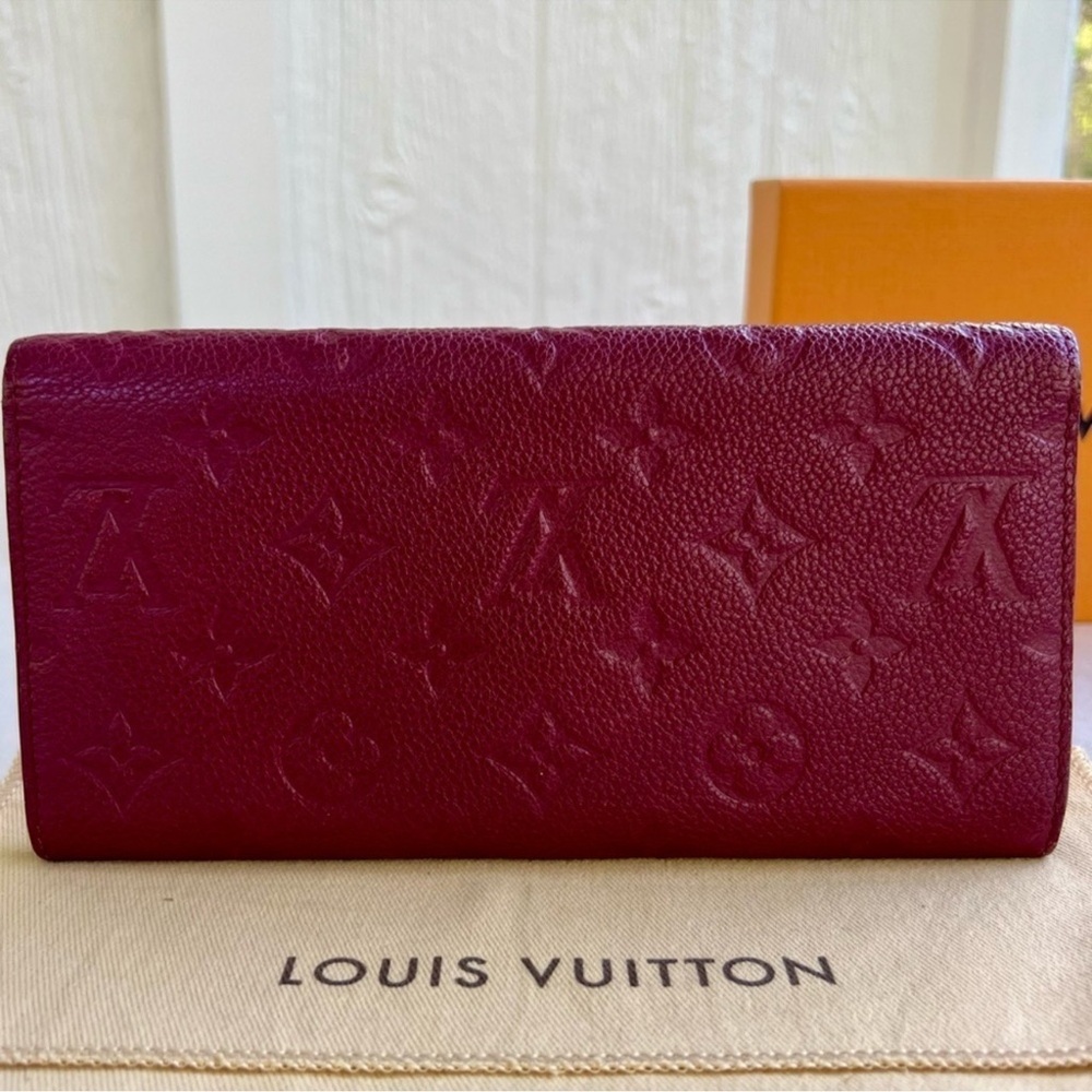 Authentic Louis Vuitton Curieuse Sarah Wallet - Picture 7 of 9
